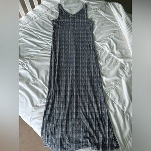 Athleta Santorini Midi dress, size small (navy & white)